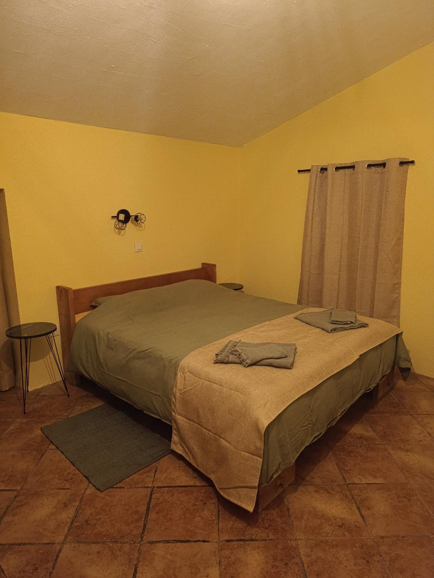 Mas Pitre Bed & Breakfast Besalú Eksteriør bilde