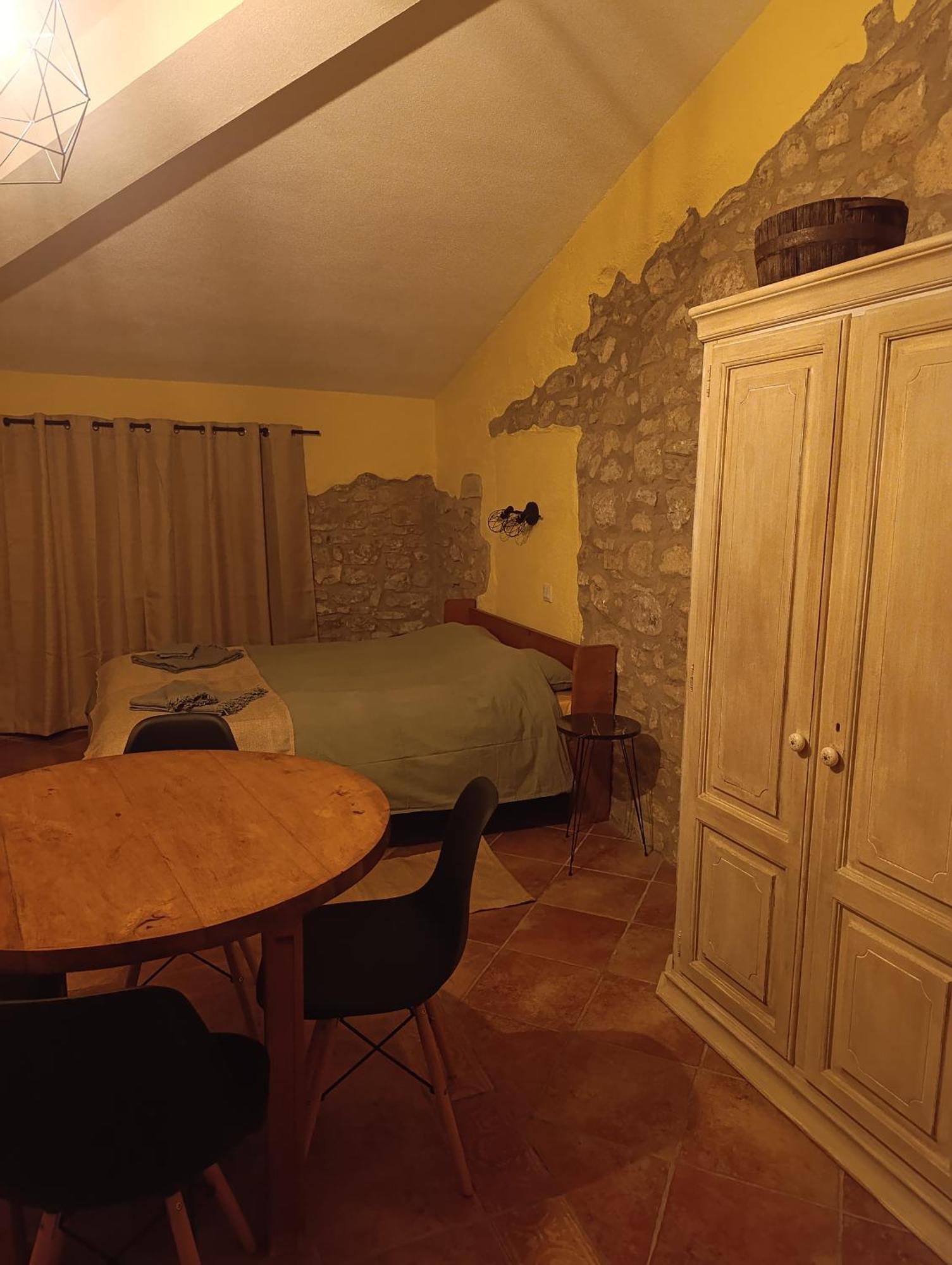 Mas Pitre Bed & Breakfast Besalú Eksteriør bilde