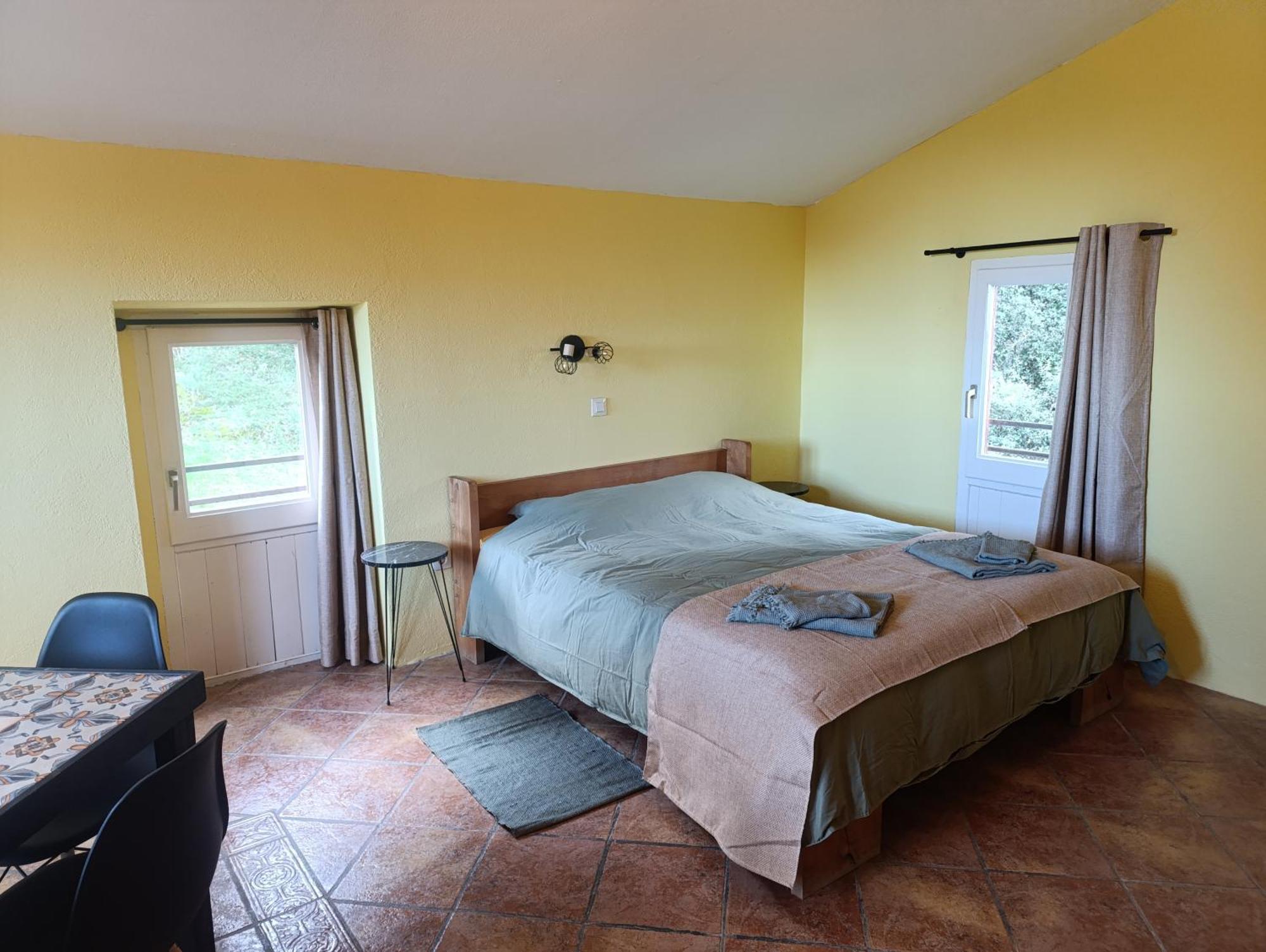Mas Pitre Bed & Breakfast Besalú Eksteriør bilde